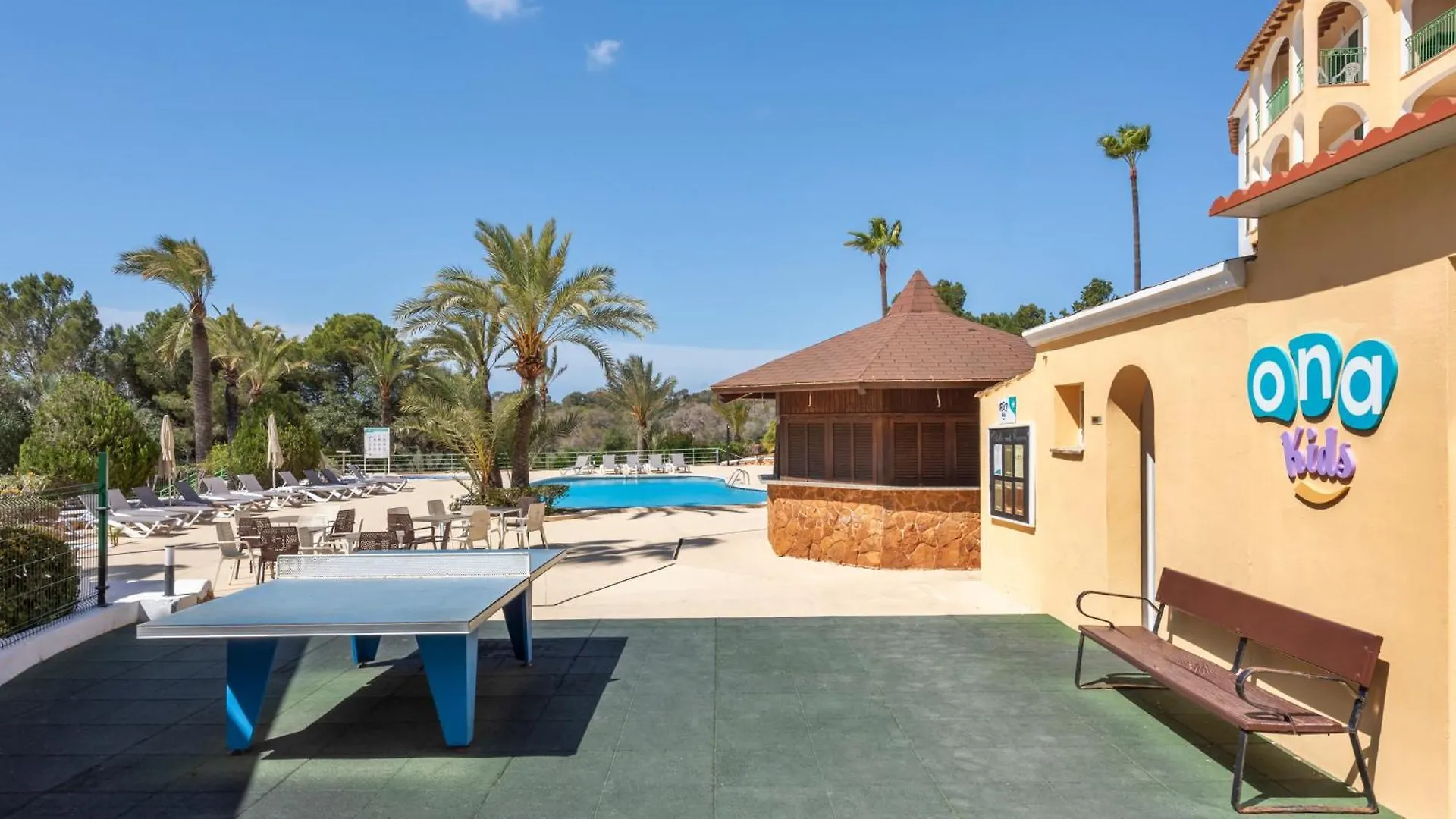 Aparthotel Ona Cala Pi Club 3*, Cala Pi (Mallorca)