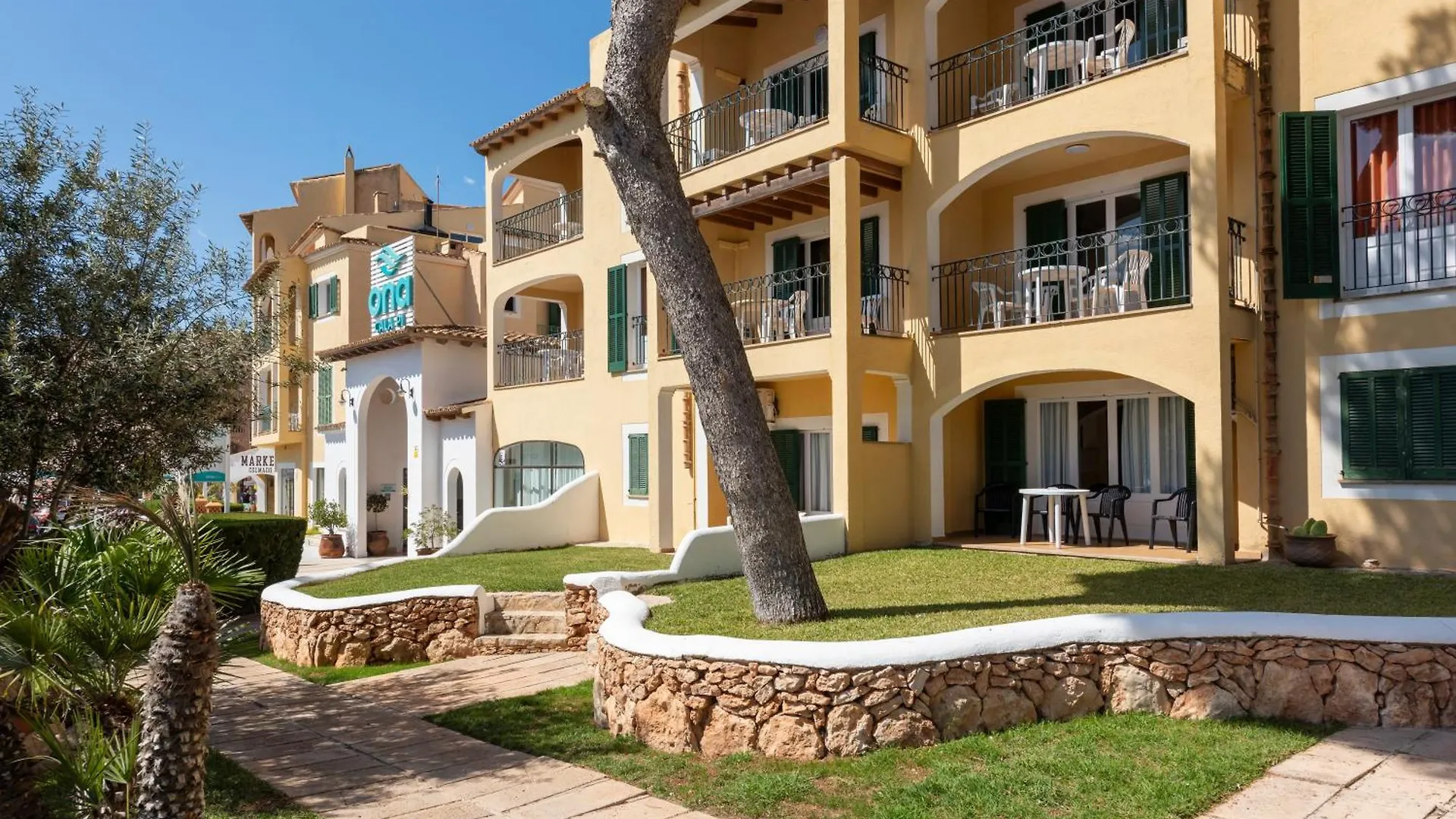 Aparthotel Ona Cala Pi Club