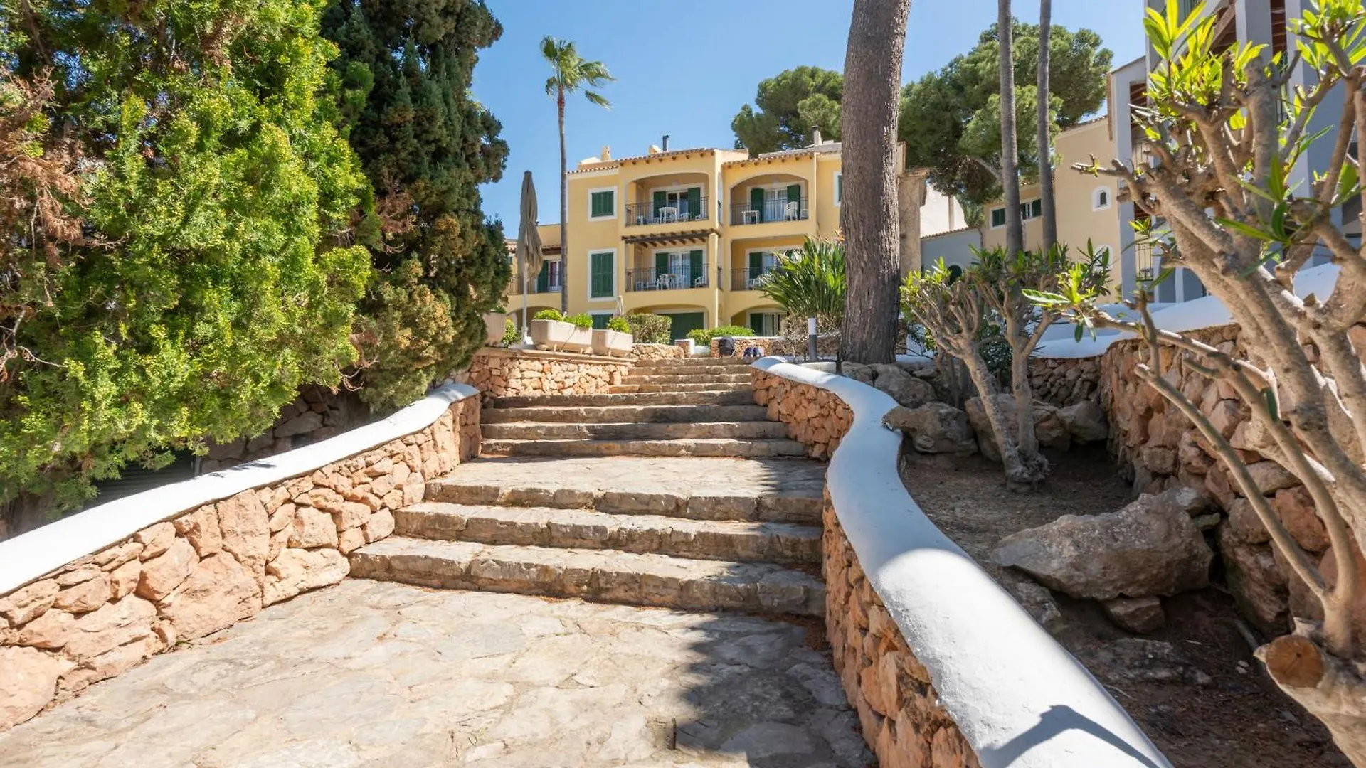 Aparthotel Ona Cala Pi Club
