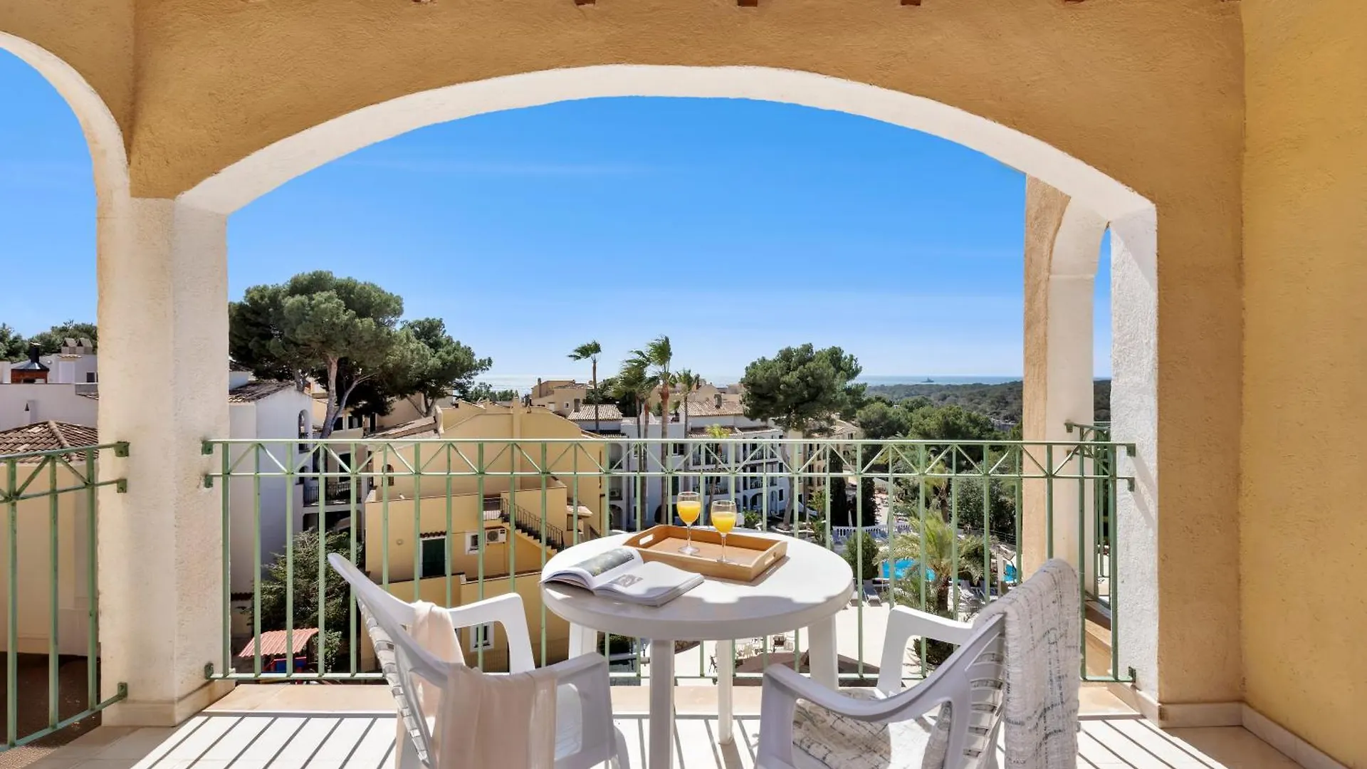 Aparthotel Ona Cala Pi Club 3*, Cala Pi (Mallorca) Spain