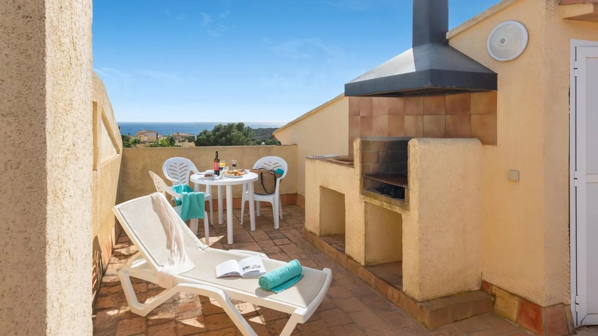 Aparthotel Ona Cala Pi Club 3*, Cala Pi (Mallorca)